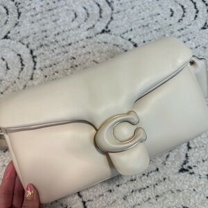 COACH Pillow Tabby 26